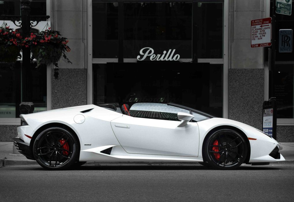 How Fast Is the Lamborghini EVO Spyder 2023 Model?
