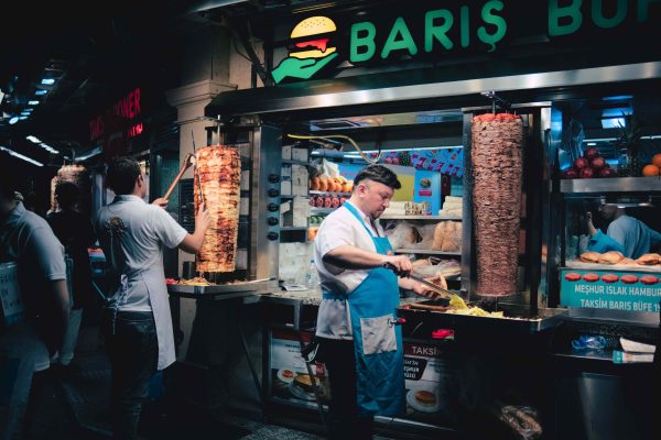 What Makes Kebab Local in Dubai Feel Truly Authentic